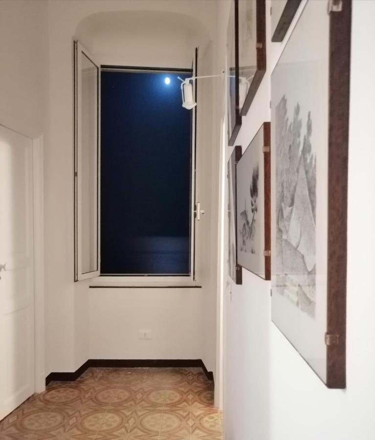 Appartamento Nel Borgo Con Splendida Vista Sul Mare チェルヴォ エクステリア 写真